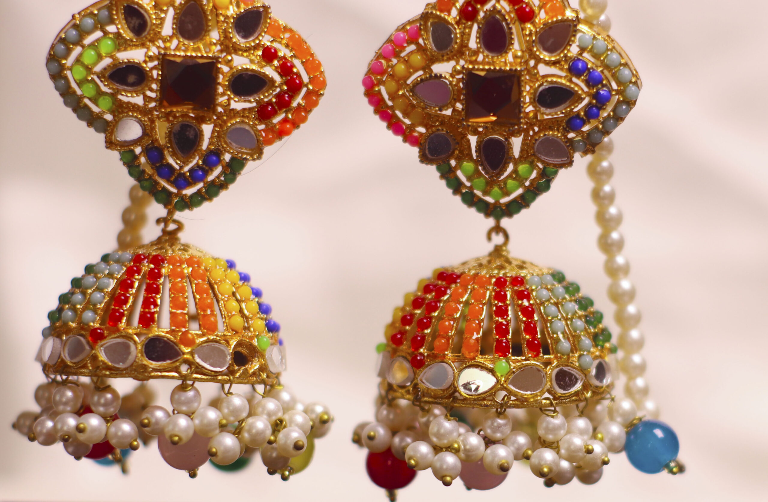 Vibrant Kundan Jhumkas 💎✨