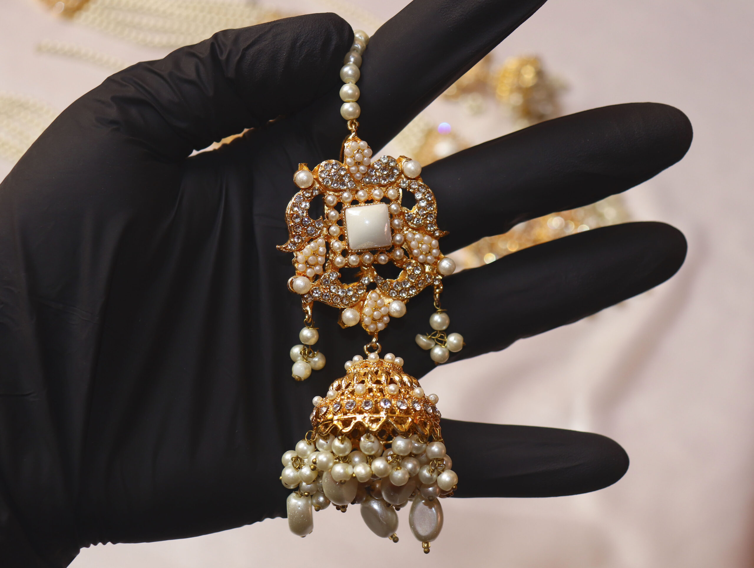 💖 The Rose Gold & Pearl Dream: A Bridal Spectacle