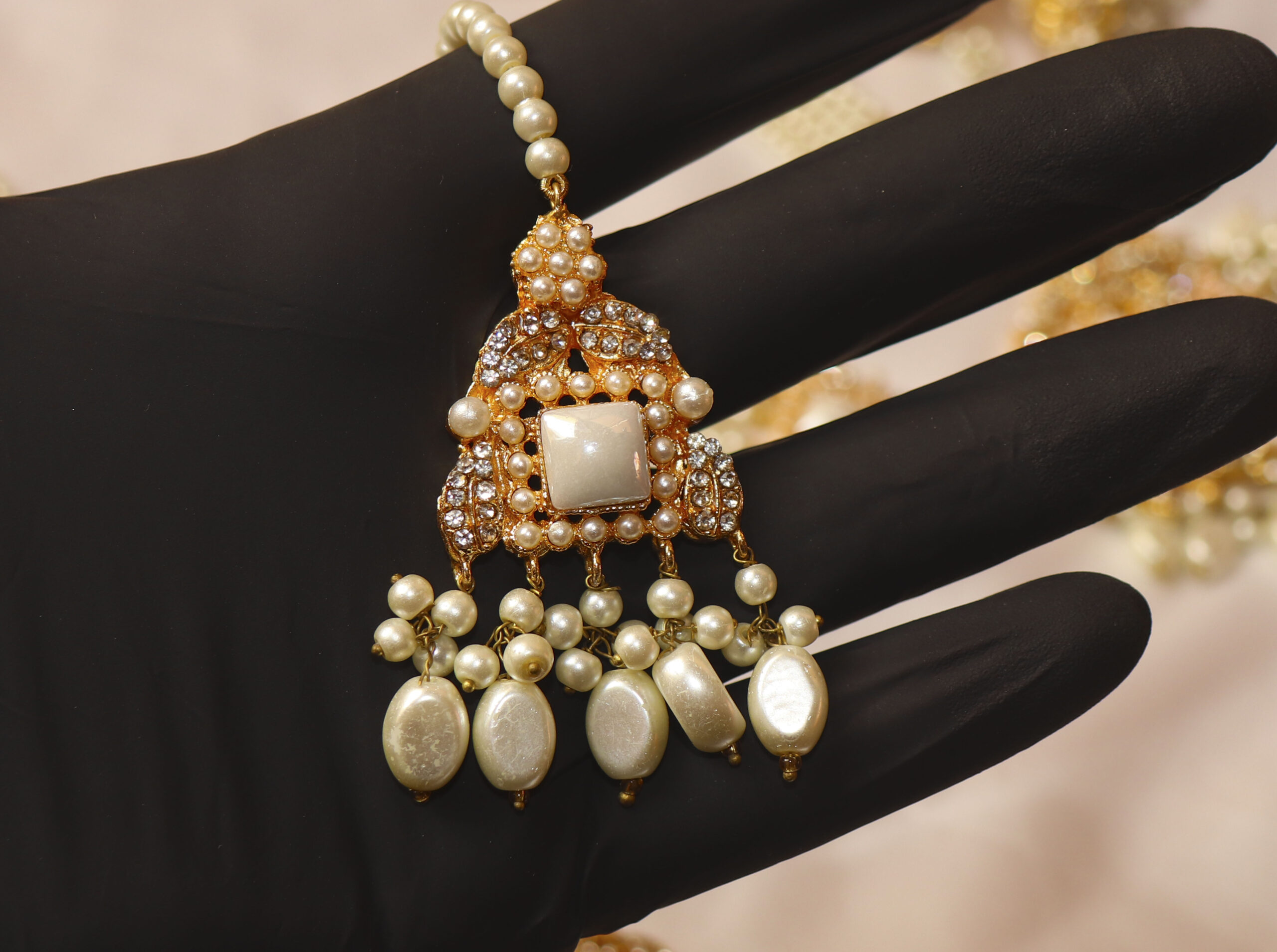 💖 The Rose Gold & Pearl Dream: A Bridal Spectacle